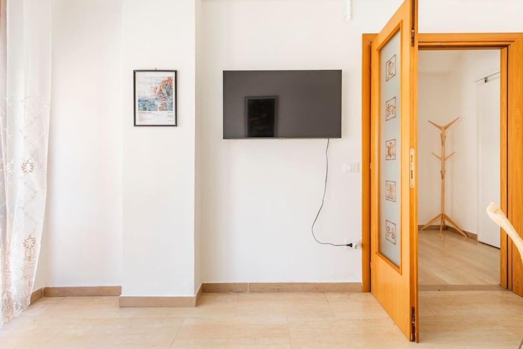 Casa Etruschi - Appartamento Con Posto Auto Livorno Buitenkant foto